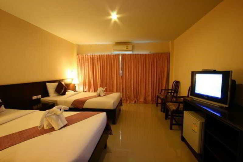 Hotel Harvest House Ao Nang Esterno foto